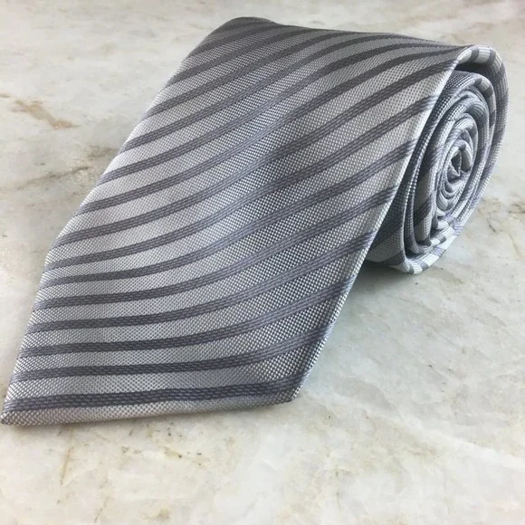 KENNETH COLE SILK TIE - Picture 9 of 11